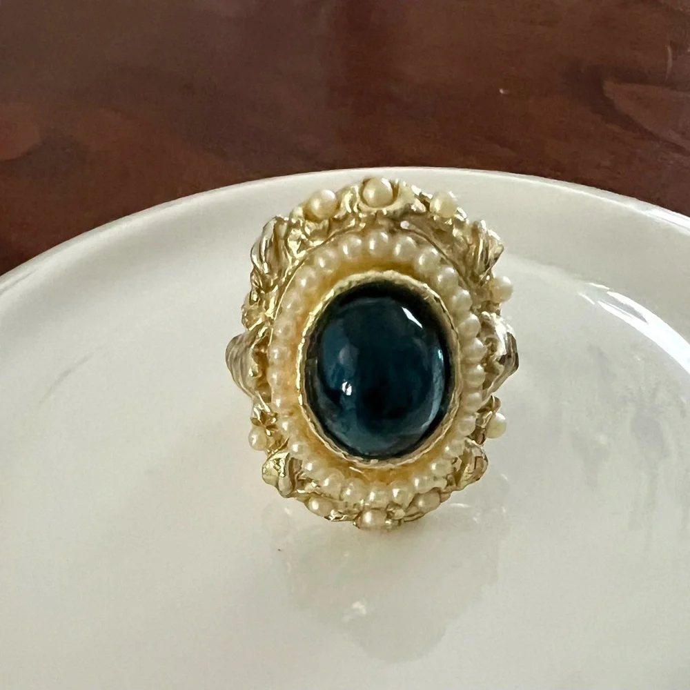 Elegant Gold and Blue Pearl Ring